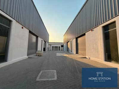 Warehouse in vendita a Dubai Investments Park (DIP), Dubai - 9ee302f4-3d10-43ce-963a-92d819388a10. jpg