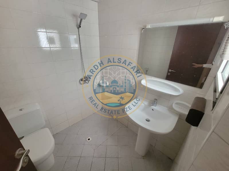 8 1000599550. jpg