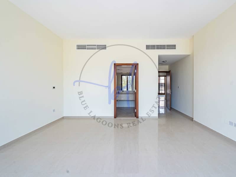 24 JGC05337-HDR. jpg