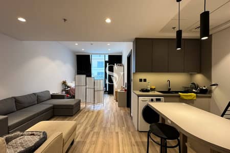 1 Bedroom Apartment for Sale in Jumeirah Village Circle (JVC), Dubai - Community View | Vacant on Transfer | Chiller Free