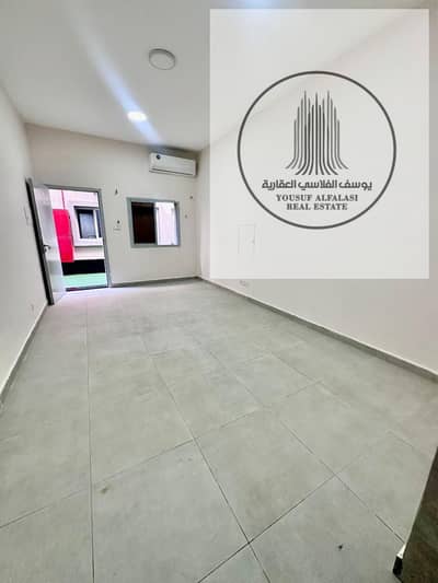 Monolocale in Affitto a Al Jurf, Ajman - WhatsApp Image 2026-07-25 at 4.50. 32 PM. jpeg Monolocale in Affitto a Al Jurf, Ajman - WhatsApp Image 2026-07-25 at 4.50. 32 PM. jpeg