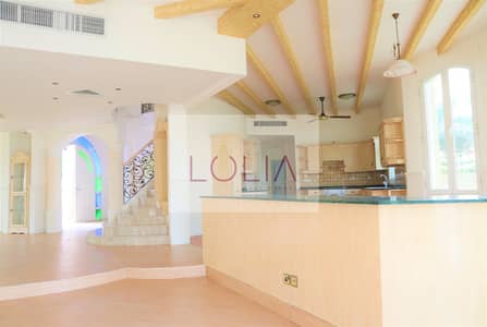 Independent 4BR Villa with private garden Independent 4BR Villa with private garden