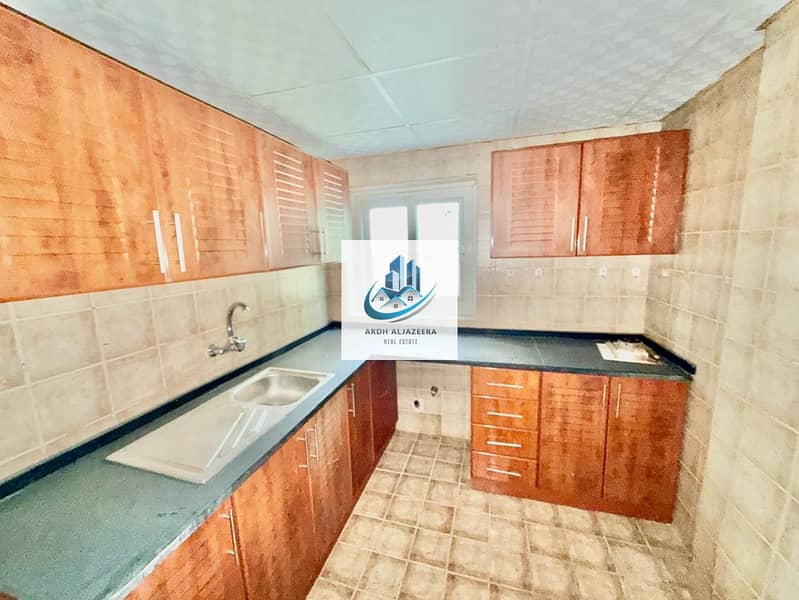 4 f1b63720-9ddc-4331-9c80-832b5bf149c8. jpg