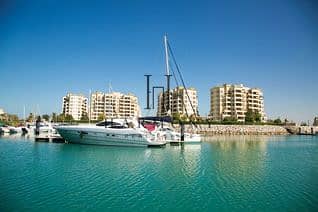 9 08_Al_Hamra_Marina. jpg