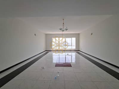 4 Schlafzimmer Wohnung zum zur Miete in Corniche Al Buhaira, Sharjah - 149925. jpg