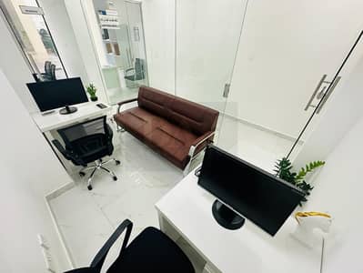 مکتب  للايجار في الكرامة، دبي - 005b9037-7119-4930-aeb3-1fc2333a7cfa. jpg