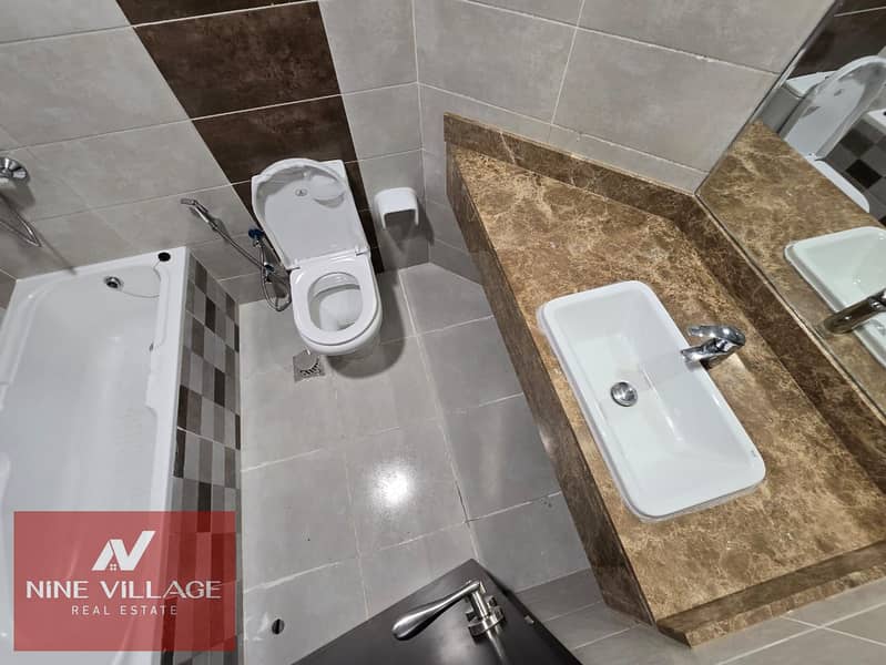 ELEGANT 1 BHK - SEMI-CLOSE KITCHEN - FAMILY BUILDING | Bayut.com