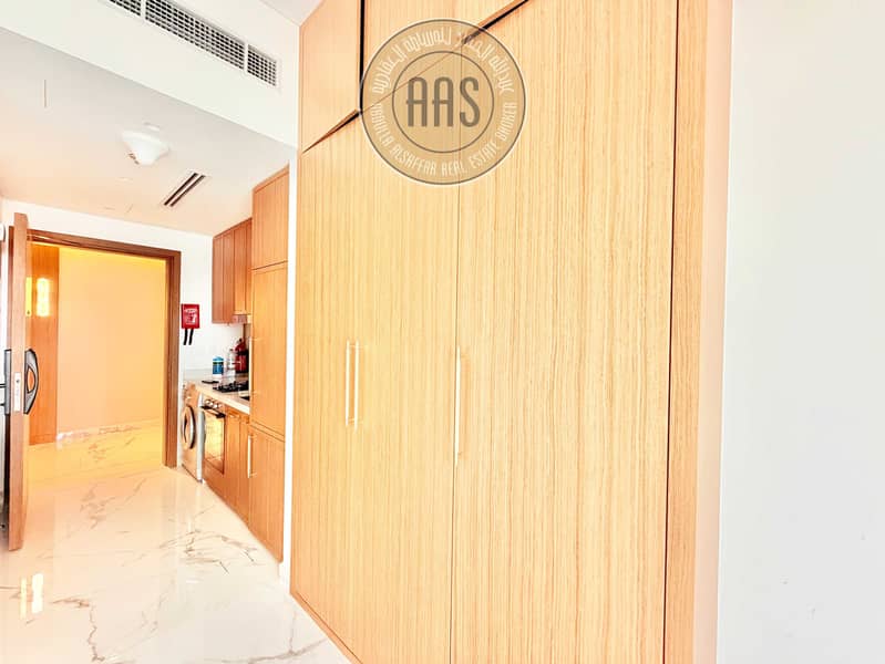 45k with 12 cheques •• High Quality •• hot offer •• luxurious & lavish studio •• spacious layout •• Ready to move - Image 9
