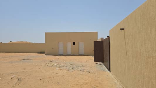 Industrial Land zum zur Miete in Al Sajaa Industrial, Sharjah - 10000 sqft land abdulla yousif No Power (3). jpeg