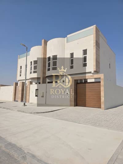 5 Schlafzimmer Villa zum zum Verkauf in Muzairah, Sharjah - WhatsApp Image 2026-07-26 at 1.13. 09 PM (4). jpeg 5 Schlafzimmer Villa zum zum Verkauf in Muzairah, Sharjah - WhatsApp Image 2026-07-26 at 1.13. 09 PM (4). jpeg
