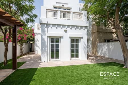 4 habitaciones Villa para en Alquiler en The Lakes, Dubai - Villa en The Lakes，Zulal，Zulal 2, 4 dormitorios, 290000 AED - 7923782