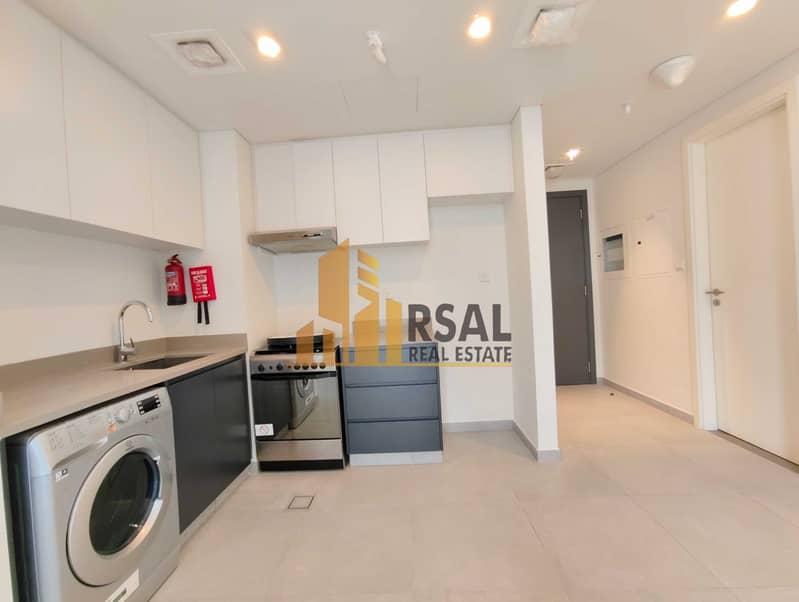 6 1000565177. jpg