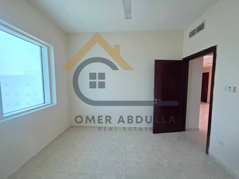 10 1000933267. jpg