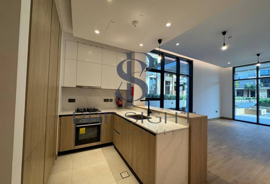 5 Kitchen 3. jpg