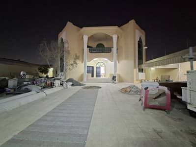 5 Bedroom Villa for Rent in Um Tarafa, Sharjah - 60895. jpg