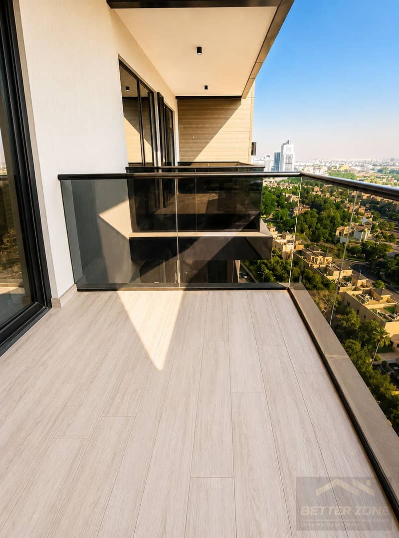4 Balcony. png