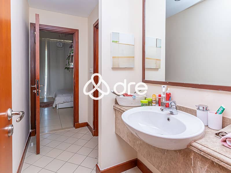 37 DRE05400-Edit. JPG