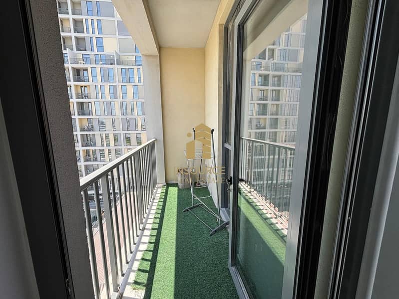12 Balcony. jpeg