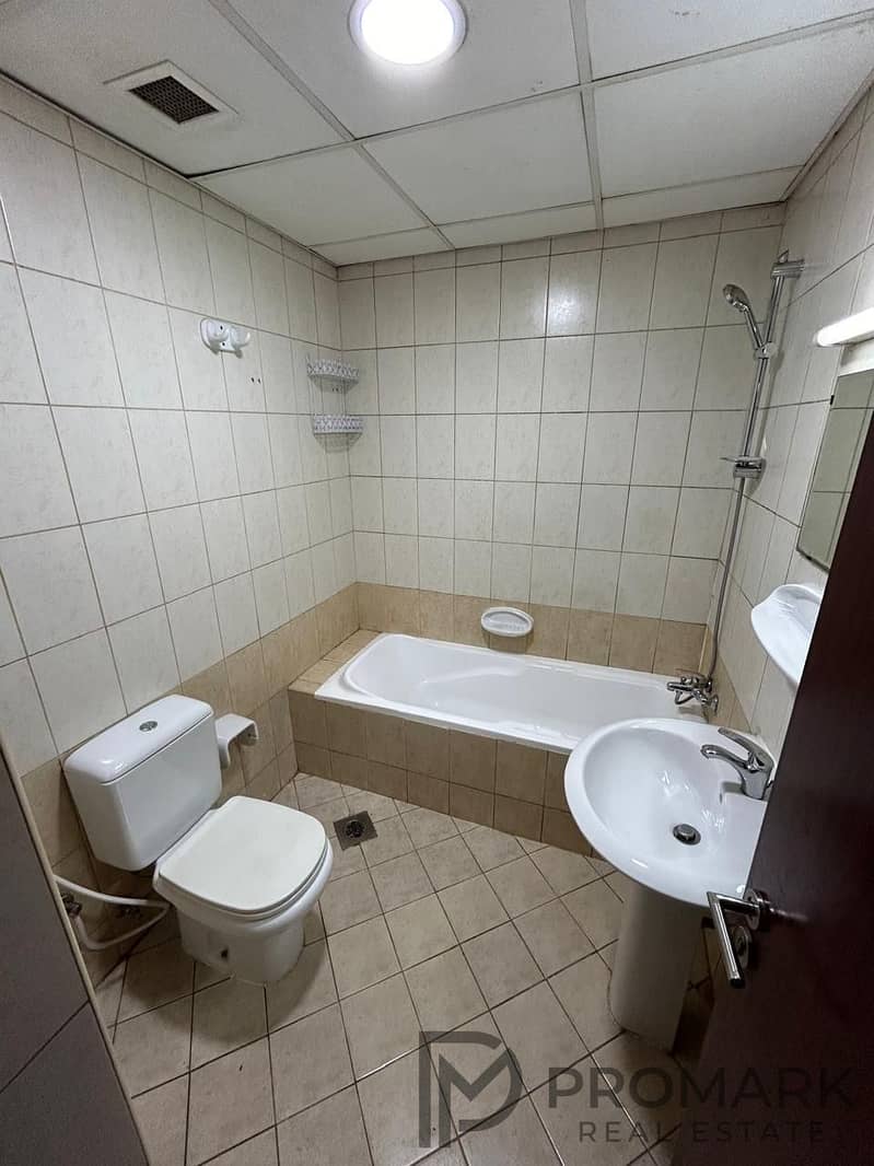 7 d45b39ad-b2c4-4ee2-98a3-8c6ac16d9e86. JPG
