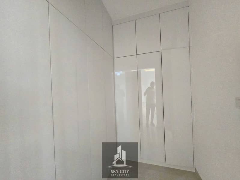 11 1000738716. jpg