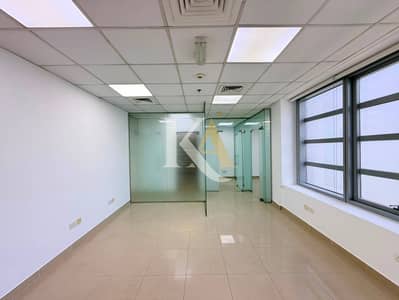 Office for Rent in Business Bay, Dubai - Unfurnished | 4 Parking | Canal View