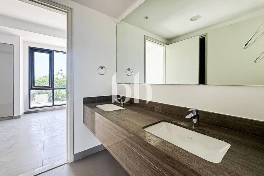 8 images image img