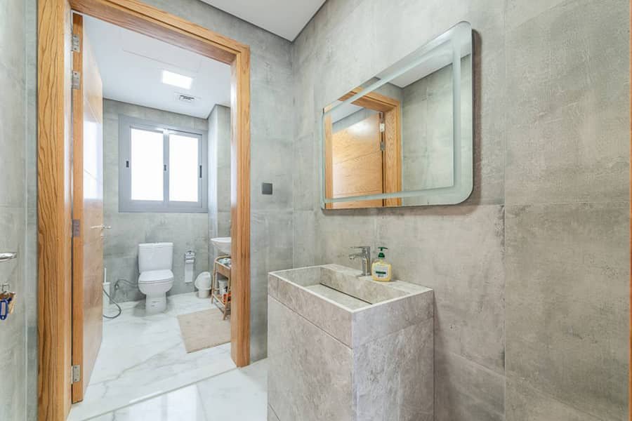 10 33-al-khawaneej-2-5br-9. jpg