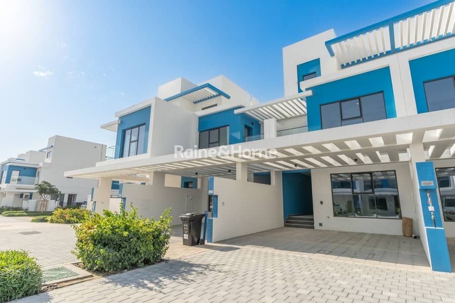 Villetta a schiera a DAMAC Lagoons,Santorini, 5 camere da letto, 200000 AED - 15857385 Villetta a schiera a DAMAC Lagoons,Santorini, 5 camere da letto, 200000 AED - 15857385