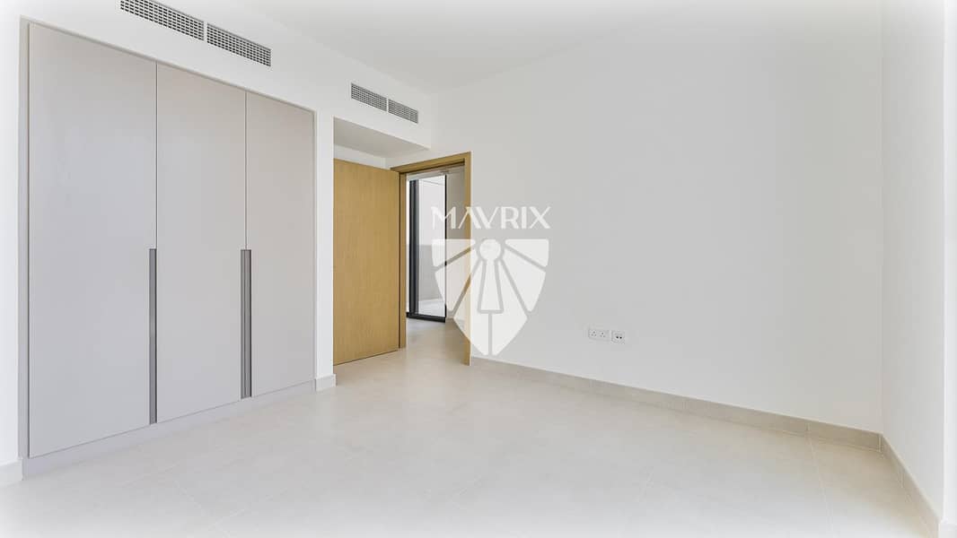 9 Image 9