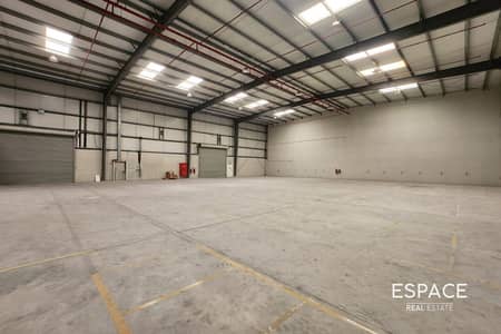 Warehouse de  à à louer à Dubai Investments Park (DIP), Dubai - Entrepôt à Dubai Investments Park (DIP)，Dubai Investments Park 2, 660300 AED - 15971493