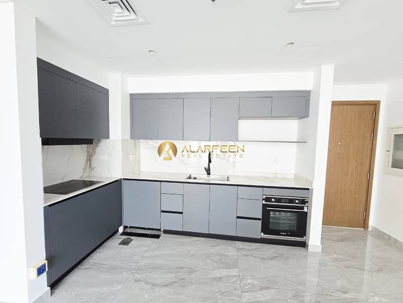 11 eec40b23-1476-41e8-9f92-dd6aed5277c7. jpg