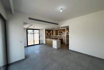 4 Camere Townhouse in affitto a Villanova, Dubai - original