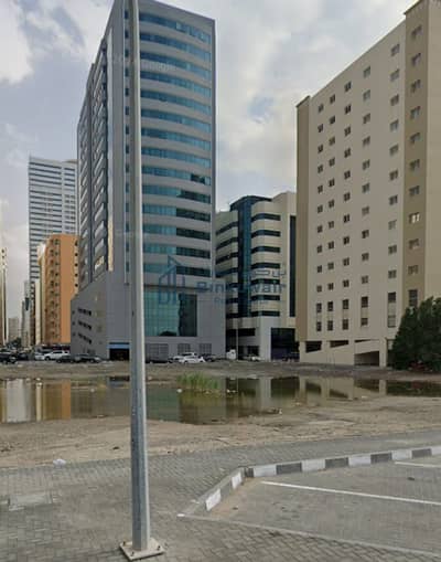 Floor te Huur in Muwaileh, Sharjah - باركن. jpeg Floor te Huur in Muwaileh, Sharjah - باركن. jpeg