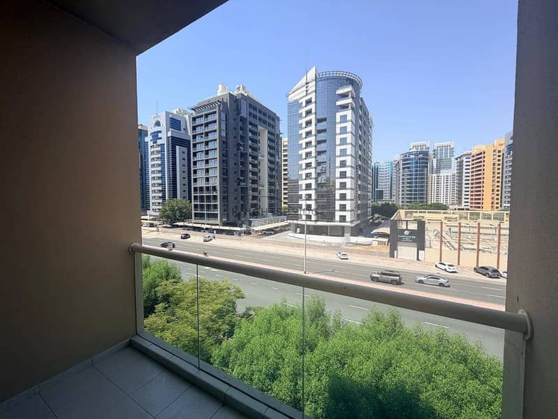 Vacant | Unfurnished | Bright | Road View Vacant | Unfurnished | Bright | Road View