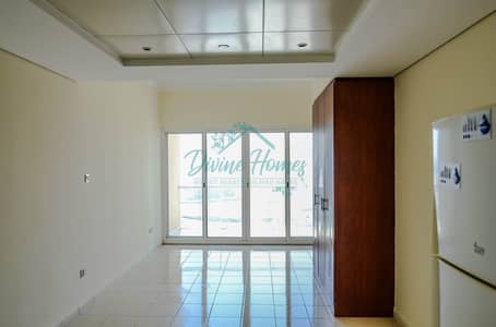 Close to Metro | Unfurnished | Balcony | Bright Close to Metro | Unfurnished | Balcony | Bright