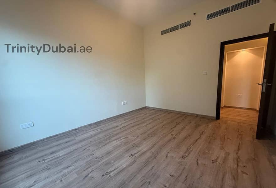 4 blvd 1 beds 5. jpg