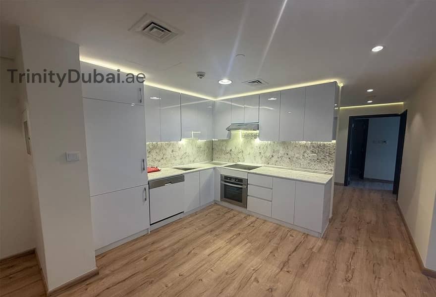 6 blvd 1 beds 8. jpg