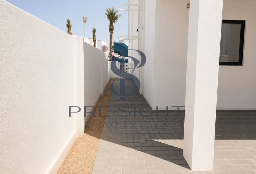 18 Backyard Walkway. png