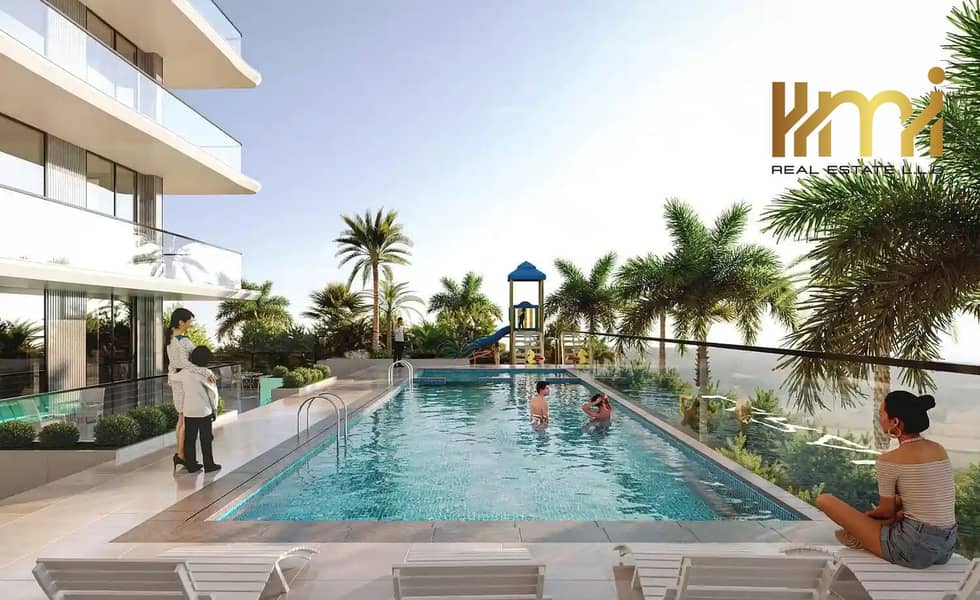 5 Zyra-Vista-Residence-pool. webp