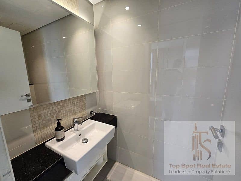 18 WhatsApp Image 2024-05-13 at 16.29. 14 (1). jpeg