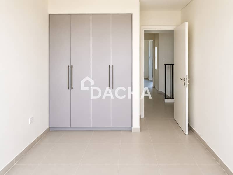 Corner 4BR Family Villa | Huge Private Garden Corner 4BR Family Villa | Huge Private Garden