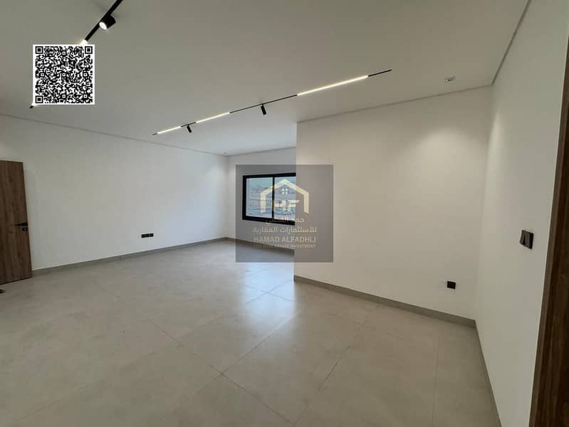 18 ad9781a7-97fd-4f93-8503-c7e75837fed2. jpeg