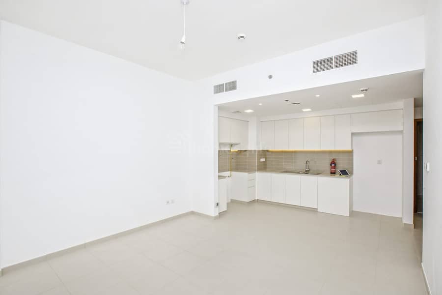 GENUINE SALE | WELL MAINTAINED | POOL VIEW GENUINE SALE | WELL MAINTAINED | POOL VIEW