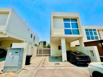 3 Bedroom Villa for Rent in DAMAC Hills 2 (Akoya by DAMAC), Dubai - Single Row | Private Garden | Gated Community