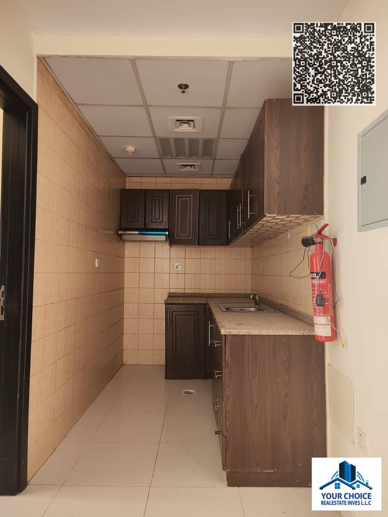 42 fe4a4a82-71cc-4741-8b3a-c88ab9cdeb16. jpg