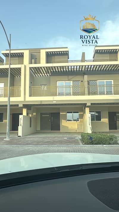 3 Schlafzimmer Townhouse zum Miete in DAMAC Hills 2 (Akoya by DAMAC), Dubai - WhatsApp Image 2025-08-11 at 00.33. 31. jpeg 3 Schlafzimmer Townhouse zum Miete in DAMAC Hills 2 (Akoya by DAMAC), Dubai - WhatsApp Image 2025-08-11 at 00.33. 31. jpeg