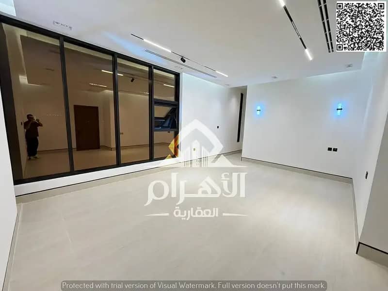 7 854836460-1066x800. webp