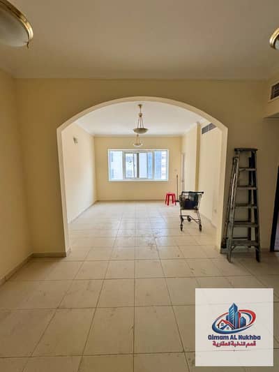 2 habitaciones Apartamento para en Alquiler en Um Tarafa, Sharjah - WhatsApp Image 2026-07-27 at 12.25. 45 PM (1). jpeg 2 habitaciones Apartamento para en Alquiler en Um Tarafa, Sharjah - WhatsApp Image 2026-07-27 at 12.25. 45 PM (1). jpeg