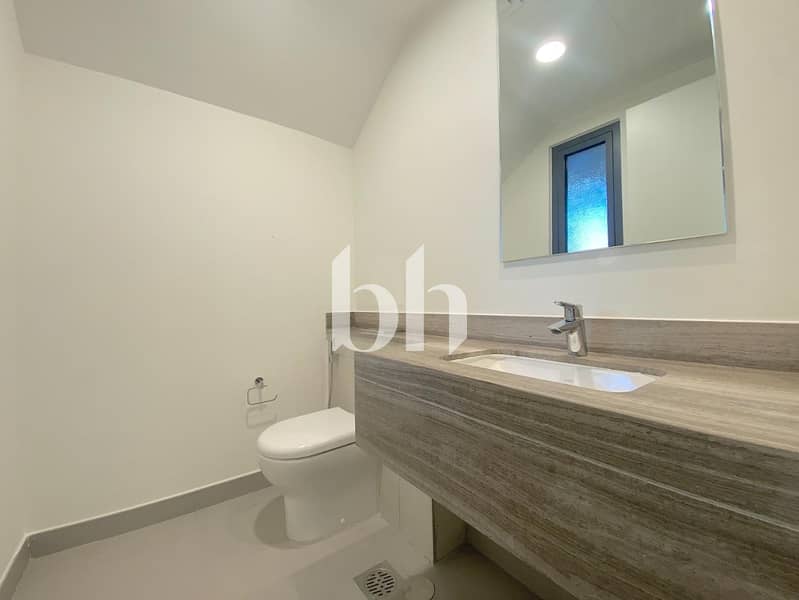 8 images image img