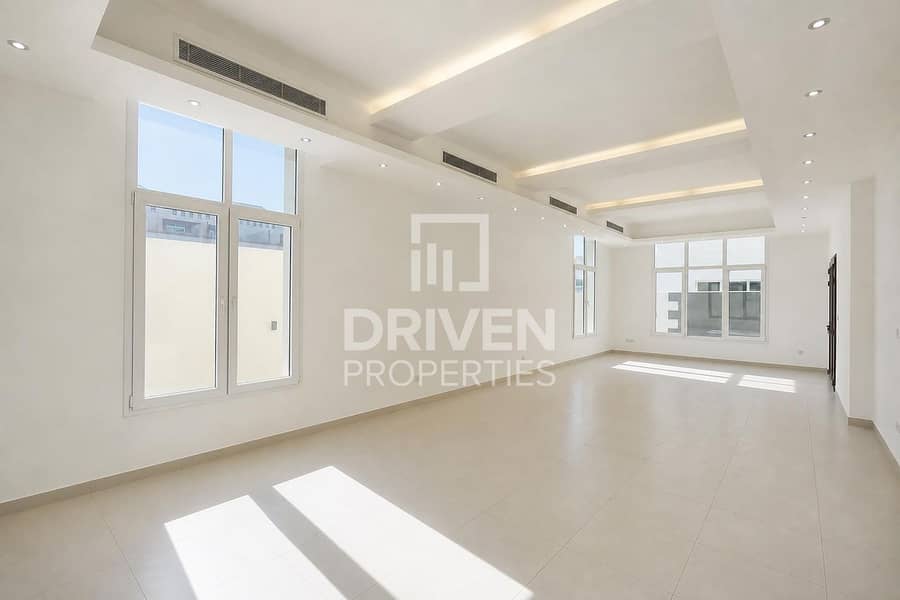 Вилла в Мирдиф, 4 cпальни, 19000000 AED - 15979414 Вилла в Мирдиф, 4 cпальни, 19000000 AED - 15979414